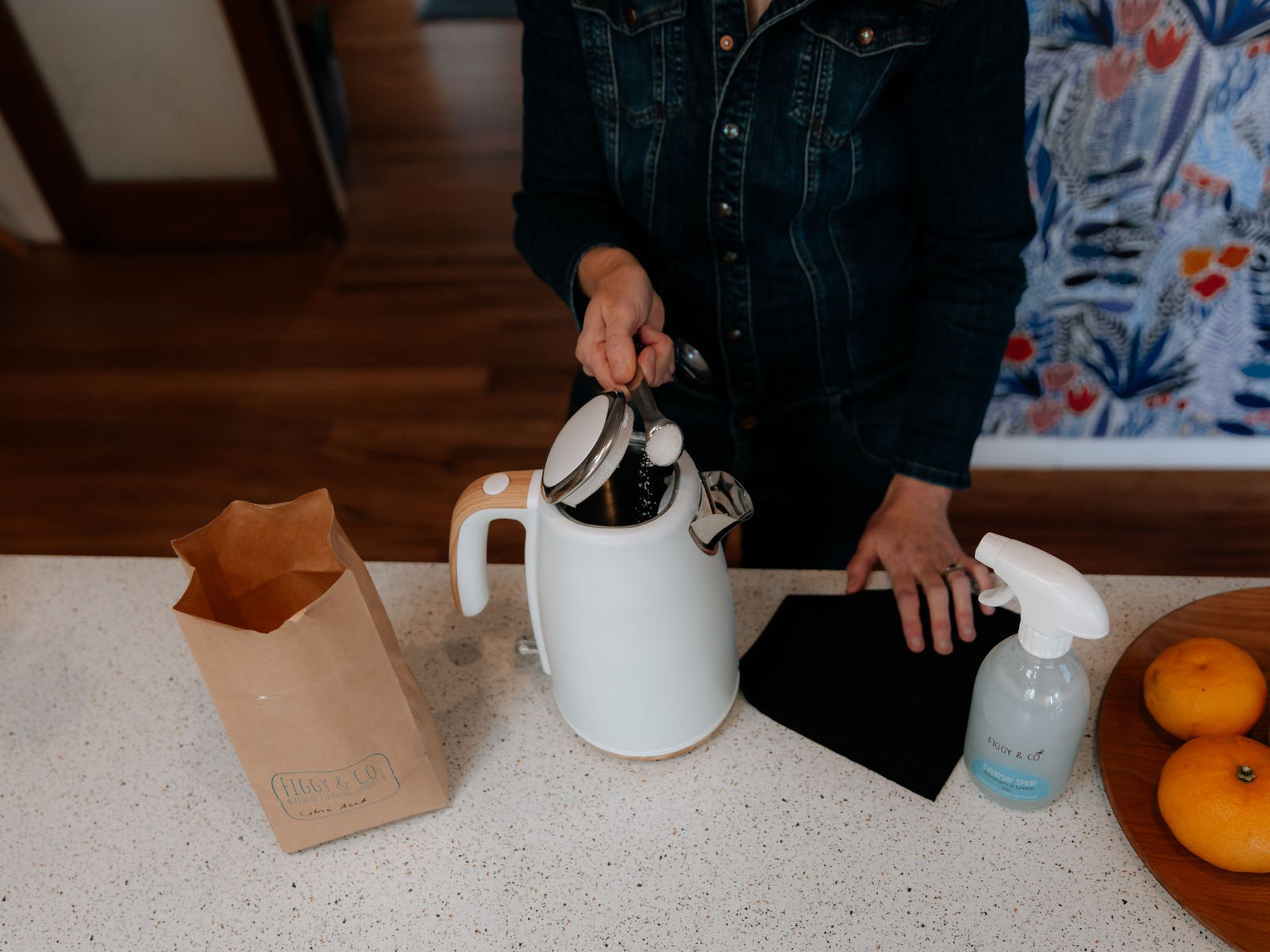 Clean and descale your kettle with Citric acid at home