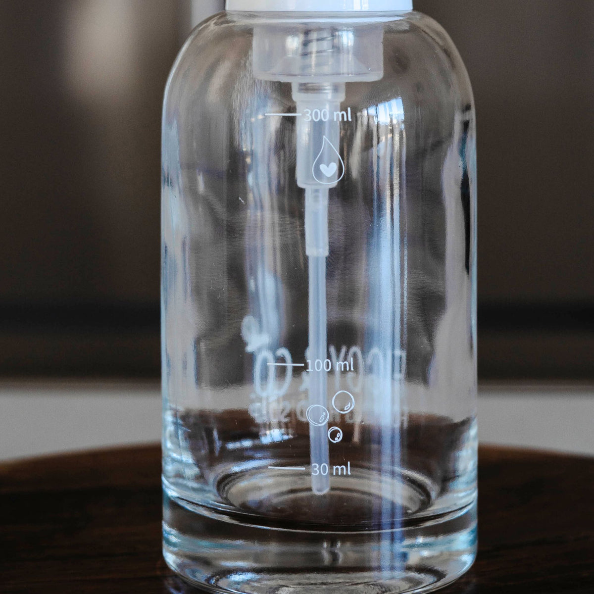 Use the filling ratios on the back of the bottle to quickly and easily refill your foaming soap bottle