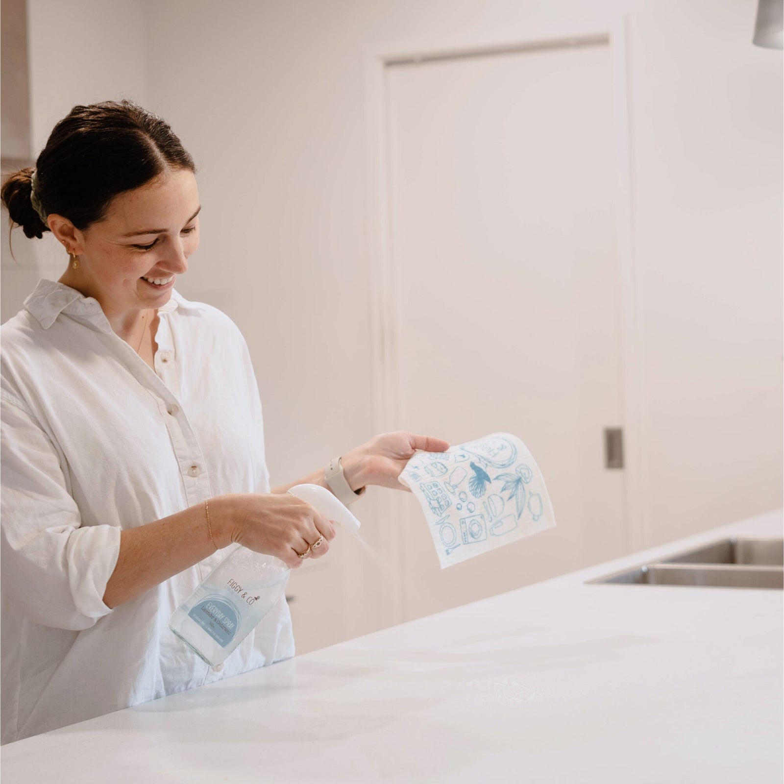 Figgy's swedish dish cloth is streak free and plastic free