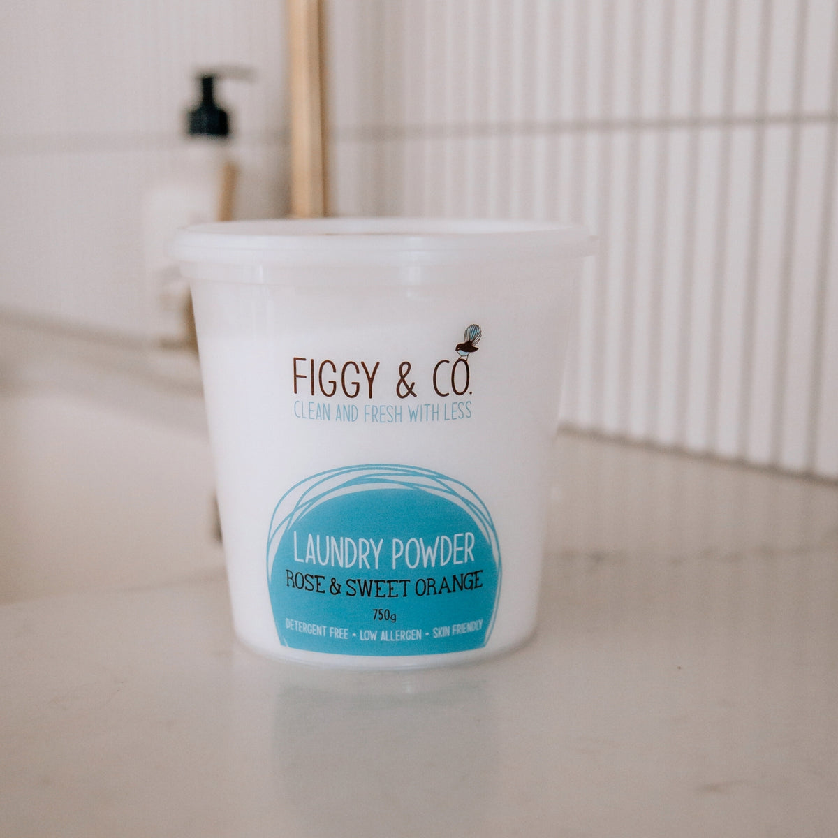 Figgy's laundry wash is a detergent free non-tox alternative for sensitive skin