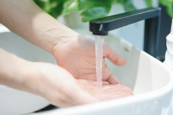 hand washing tips for dry skin and eczema