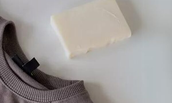 Cleaning a stain with the Figgy Bar Soap